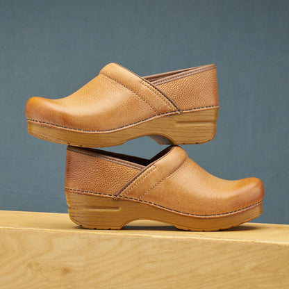 Professional Honey Distressed | Dansko Premium
