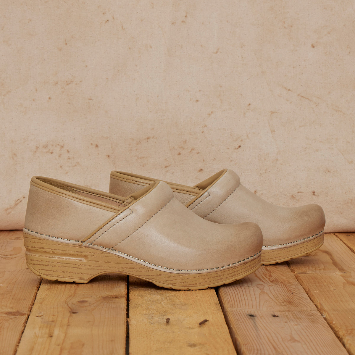 Professional Sand Milled Burnished | Dansko Everyday