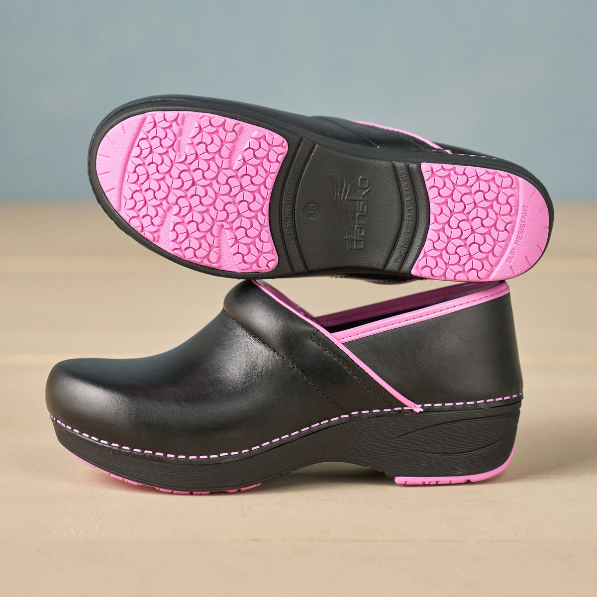XP 2.0 Black/Pink Leather | Dansko Deals