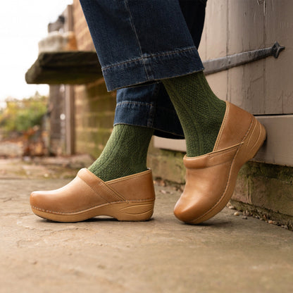 XP 2.0 Honey Distressed | Dansko Signature