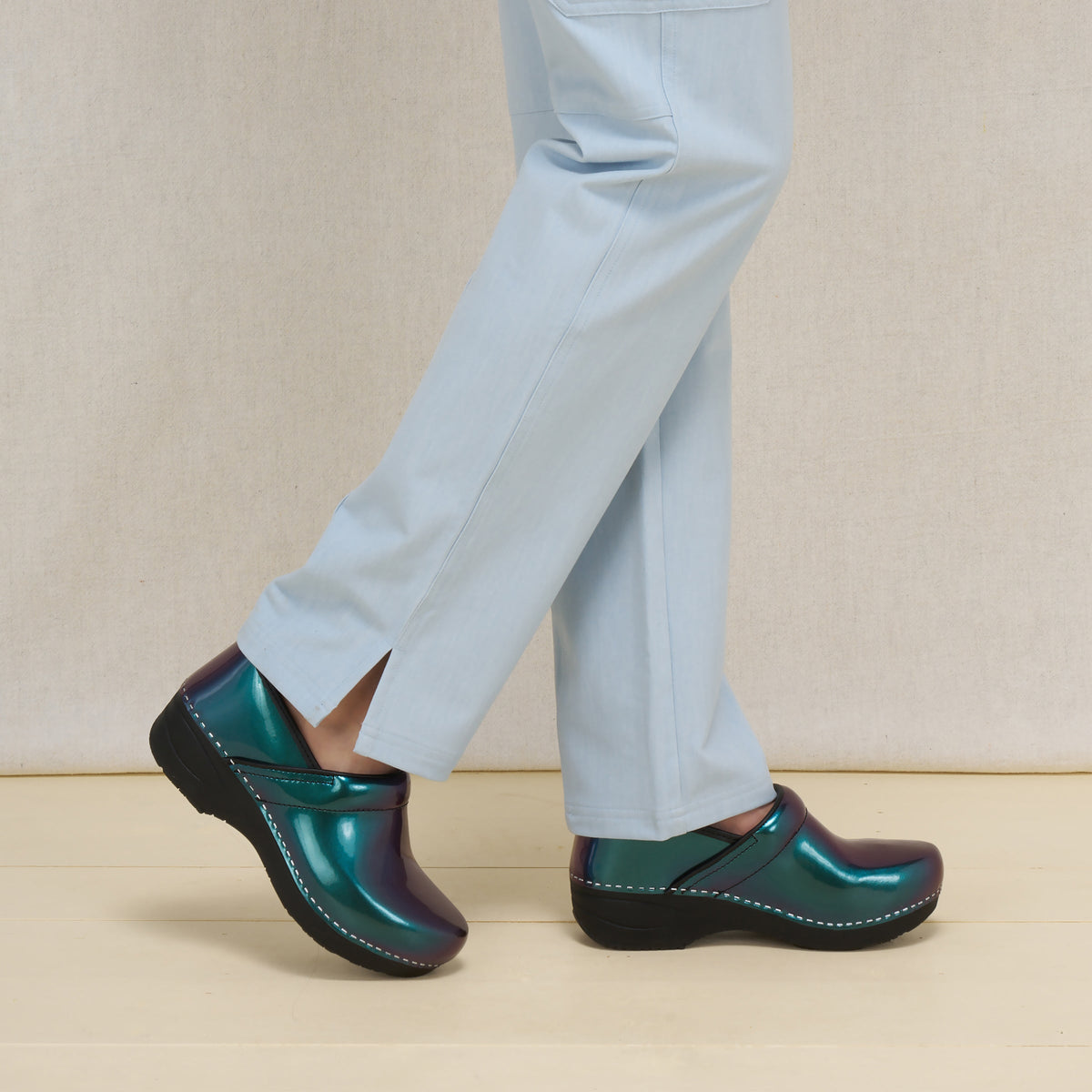 XP 2.0 Chill Colorshift Patent | Dansko Best Price