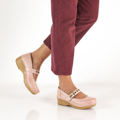 XP 2.0 Mary Jane Clog Pink Leather | Dansko Trending
