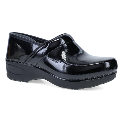 XP 2.0 Black/Black Patent | Dansko Special Offer