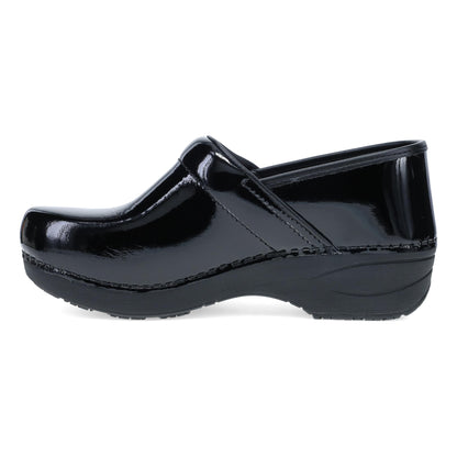 XP 2.0 Black/Black Patent | Dansko Special Offer