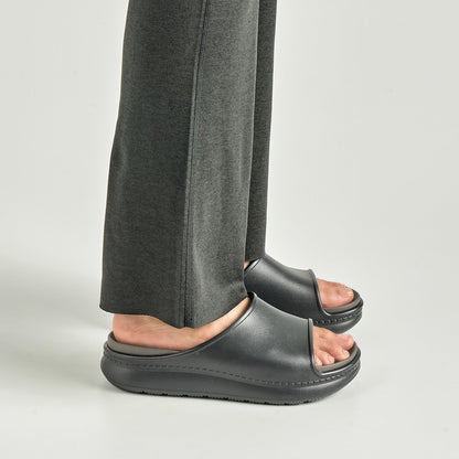 Devyn Black Molded | Dansko Signature