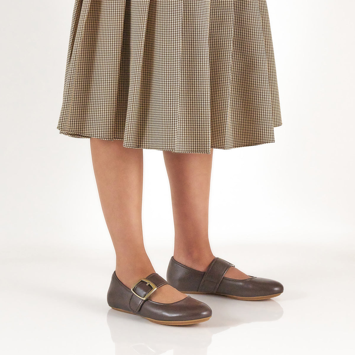 Matilda Chocolate Leather | Dansko Great Value