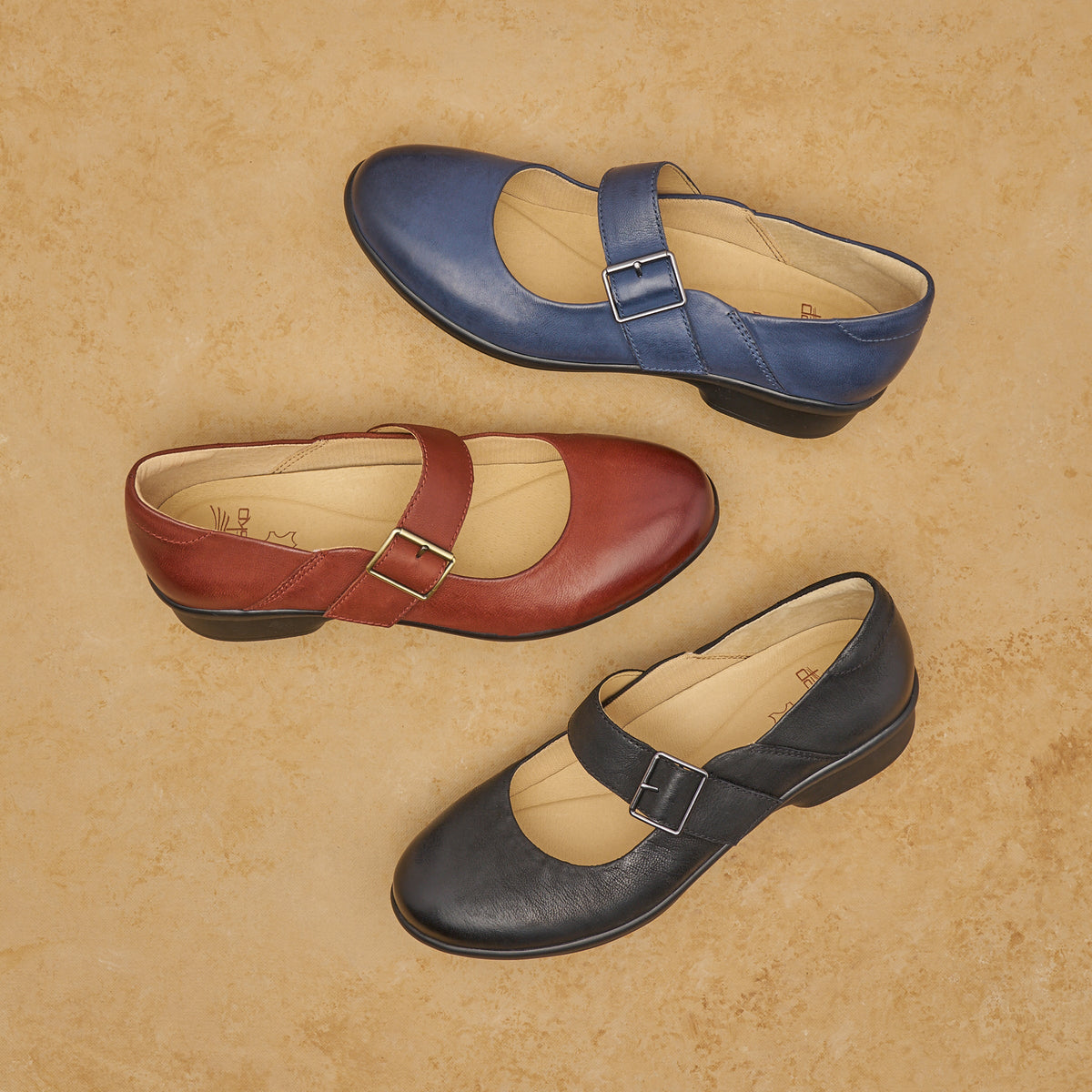 Collette Black Burnished Nubuck | Dansko Recommended