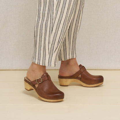 Leandra Brown Leather | Dansko Top Pick