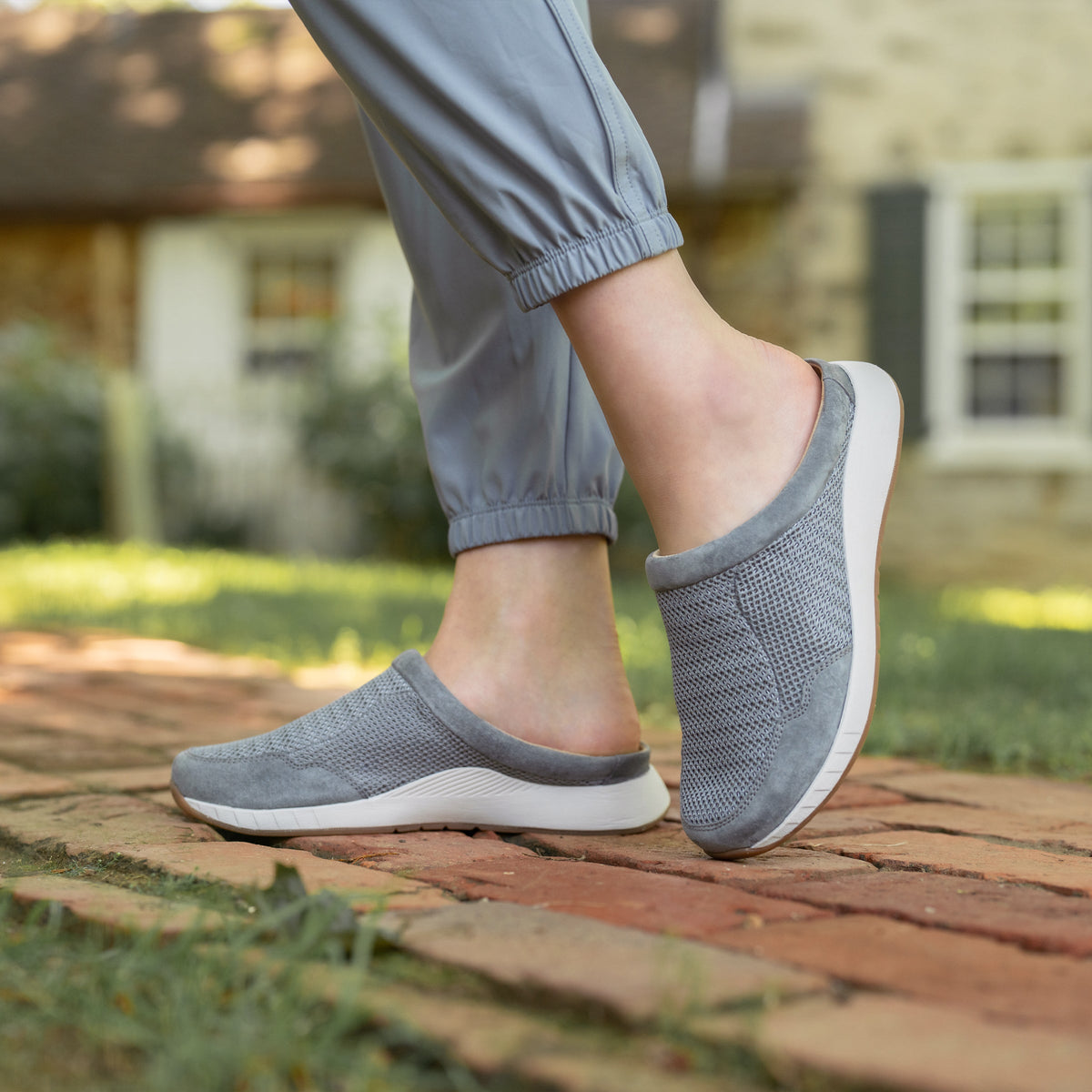 Claudia Grey Mesh | Dansko Premium