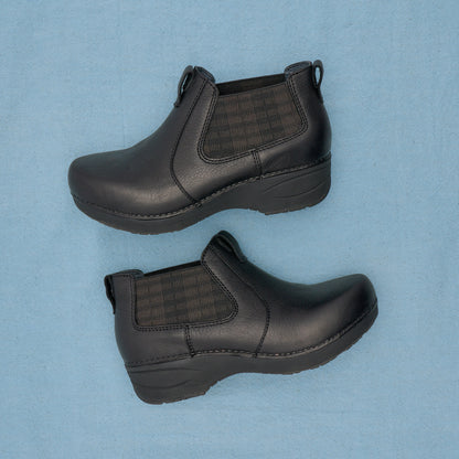 XP 2.0 Bootie Black Leather | Dansko Popular