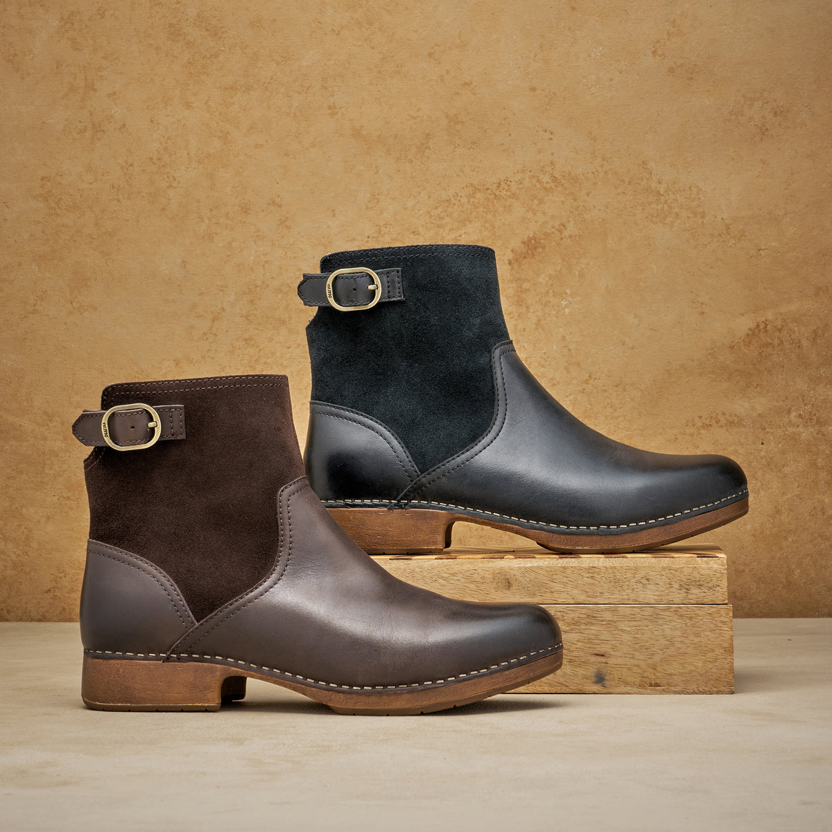 Monique Black Burnished Calf | Dansko Value