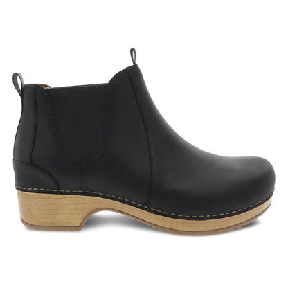Becka Black Oiled Pull Up | Dansko Customer Favorite