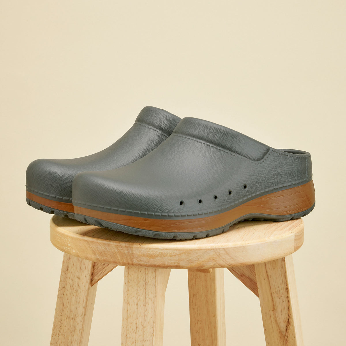 Kane Mens Grey Mule | Dansko Great Value
