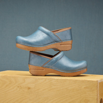 Professional Blue Metallic | Dansko Trusted