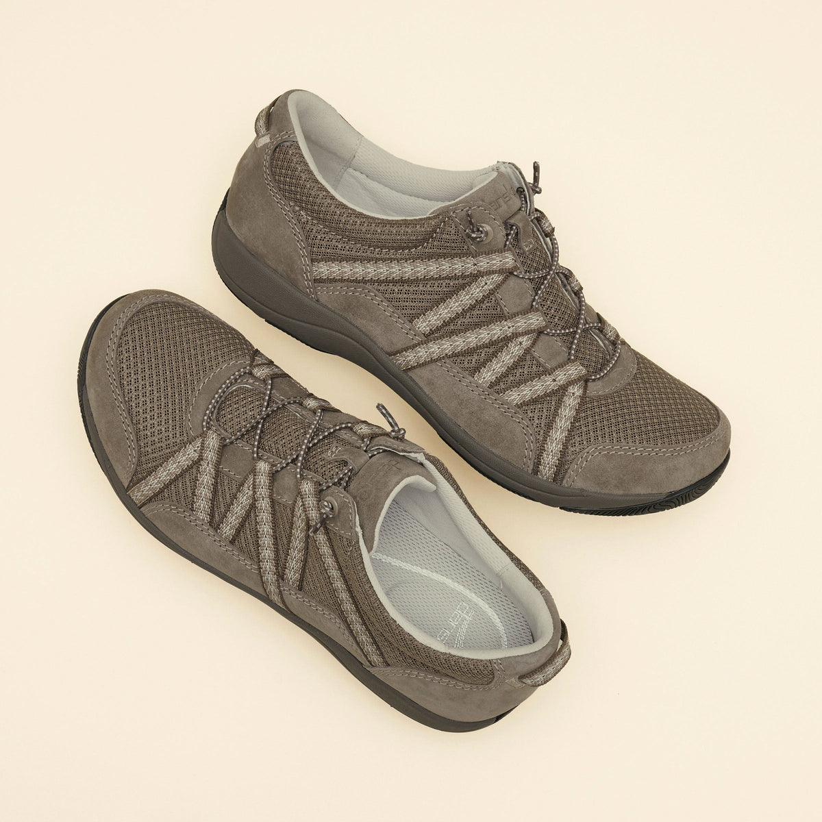 Harlyn Walnut Suede | Dansko Deals