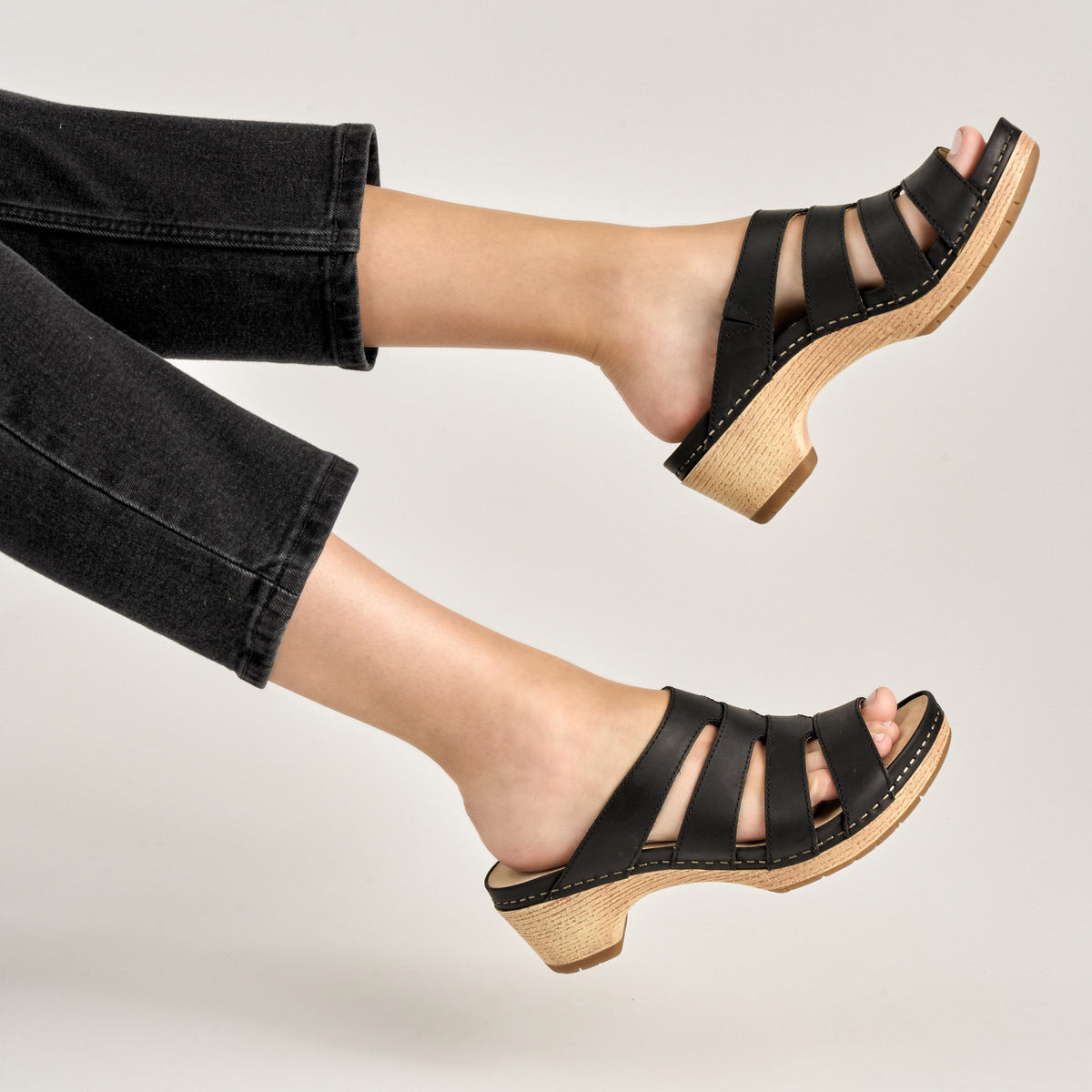 Lyndi Black Oiled Pull Up | Dansko Great Value