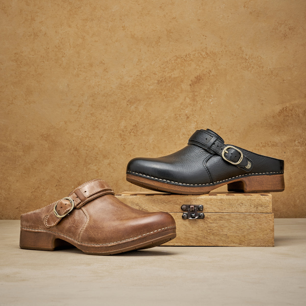 Millie Black Waxy Milled | Dansko Customer Favorite