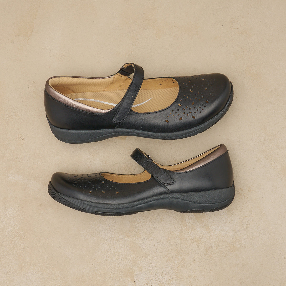 Stacy Wide Black Waxy Burnished | Dansko Sale