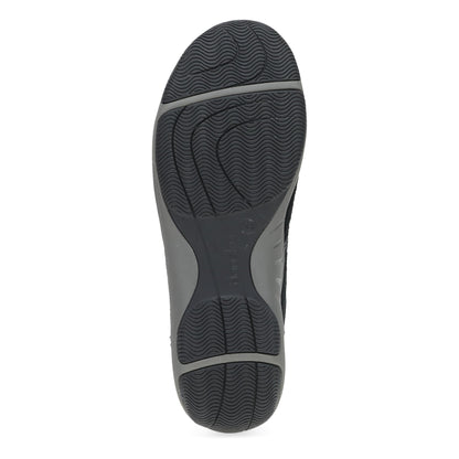 Harlyn Wide Black/Black Suede | Dansko Top Pick