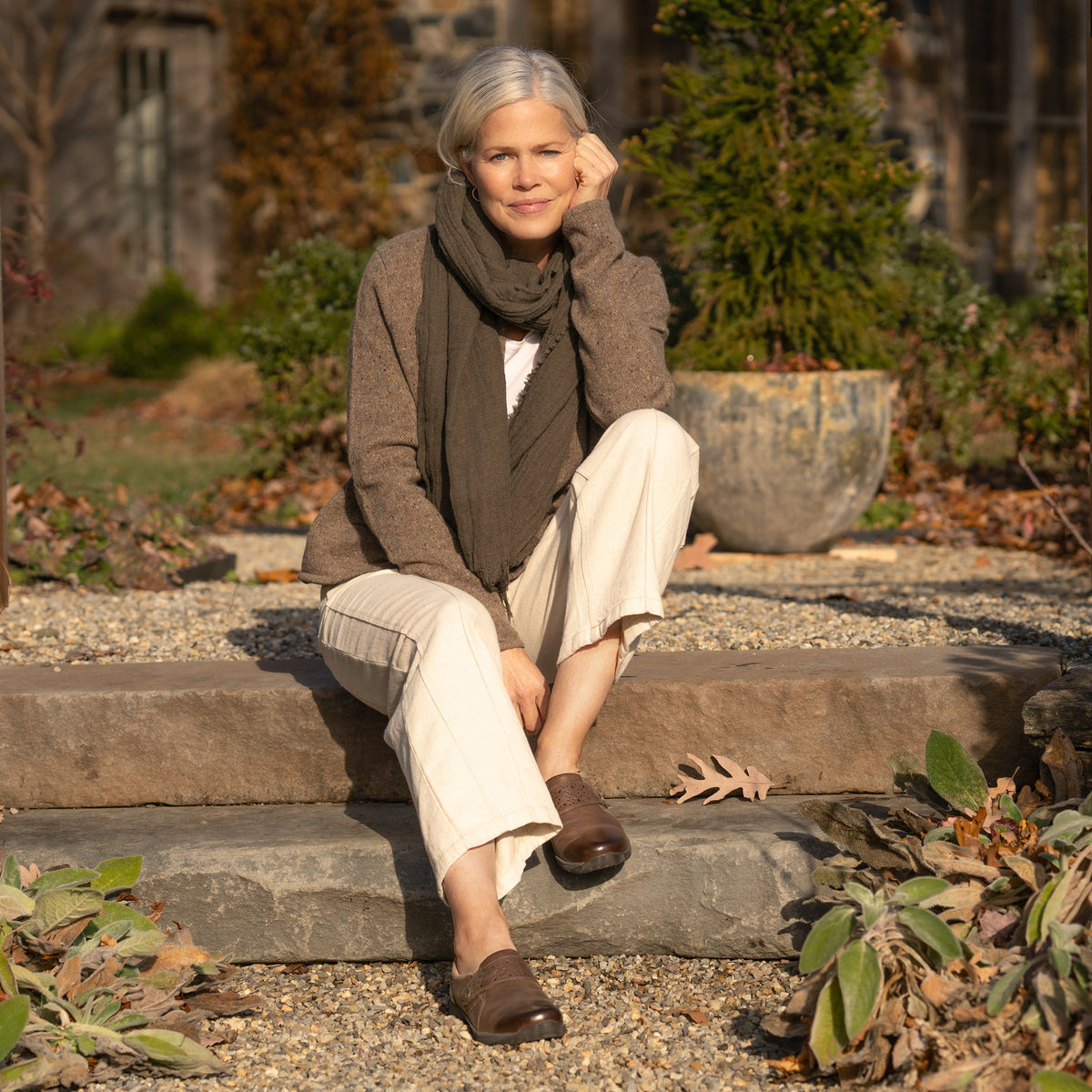 Sallie Stone Waxy Burnished | Dansko Signature