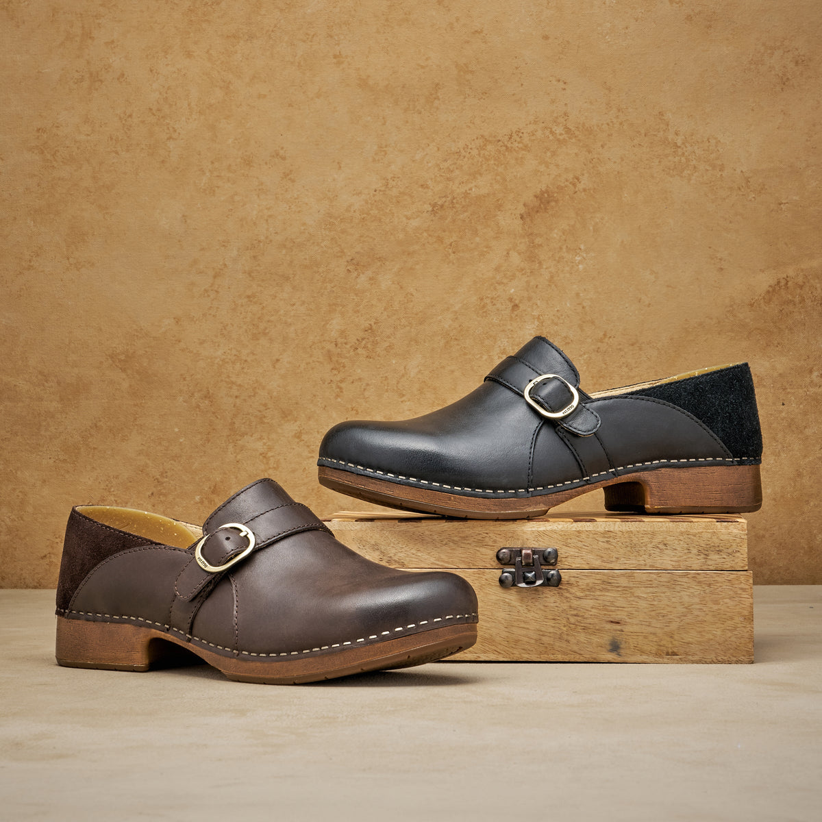 Margaret Black Burnished Calf | Dansko Quality