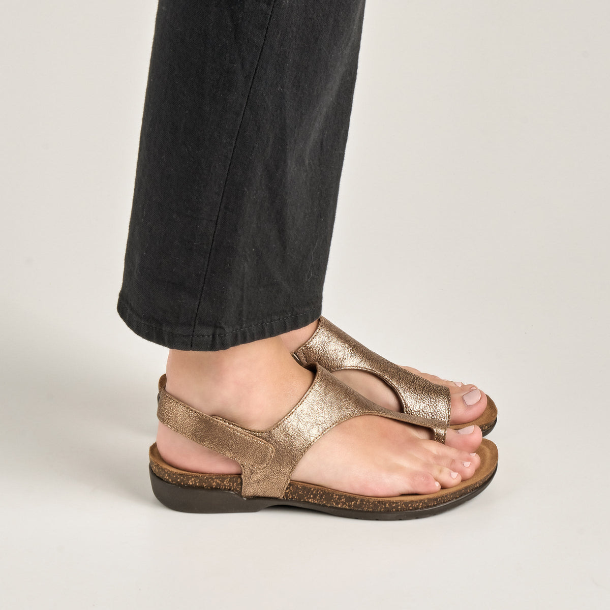 Reece Bronze Metallic | Dansko Premium