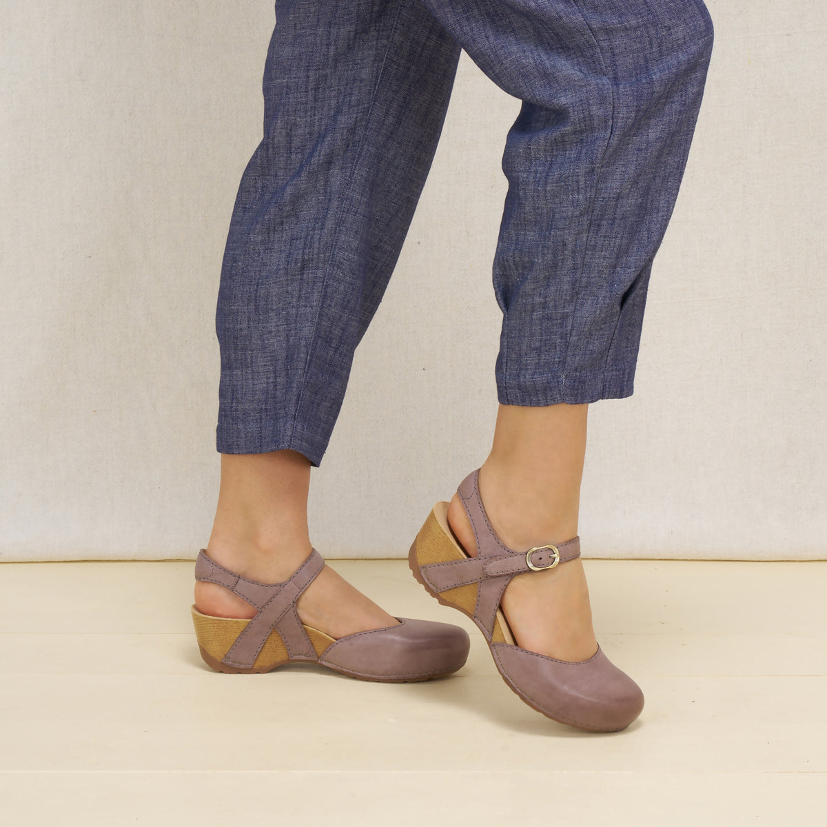 Tiffani Dusty Lilac Leather | Dansko Deals