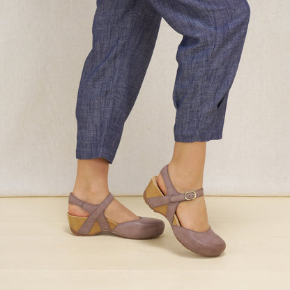 Tiffani Dusty Lilac Leather | Dansko Deals