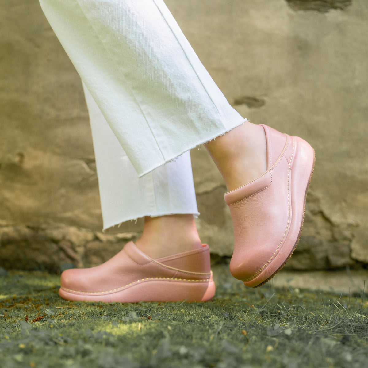 Platform Pro Coral Leather | Dansko Discount