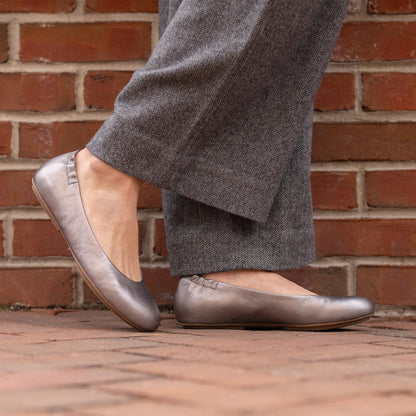 Mollie Pewter Metallic | Dansko Trending